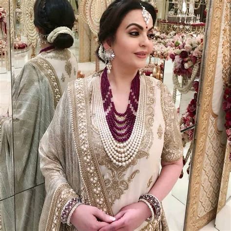 nita ambani wardrobe.